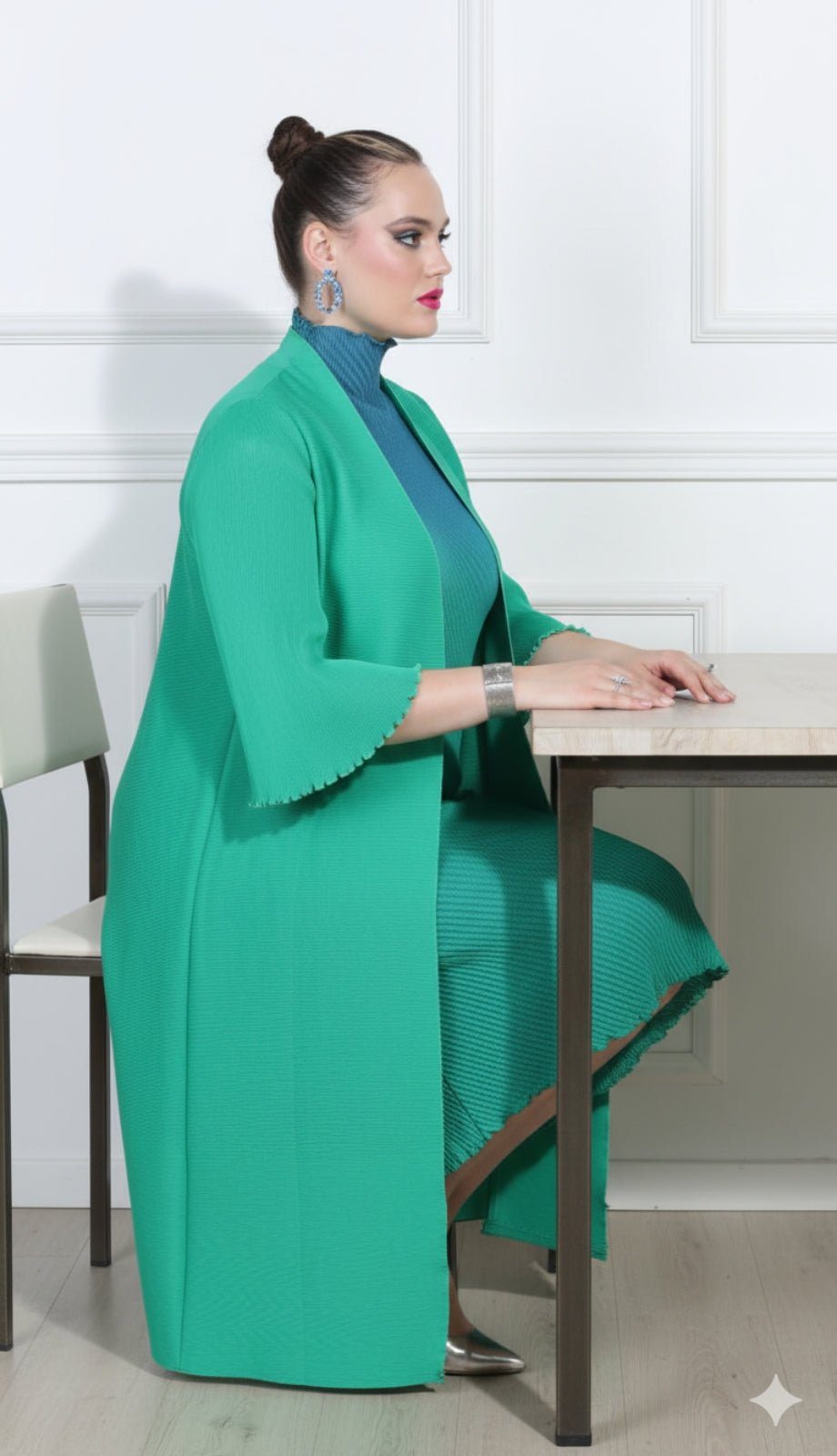 Luxe Moda LM419-GRN Outfit