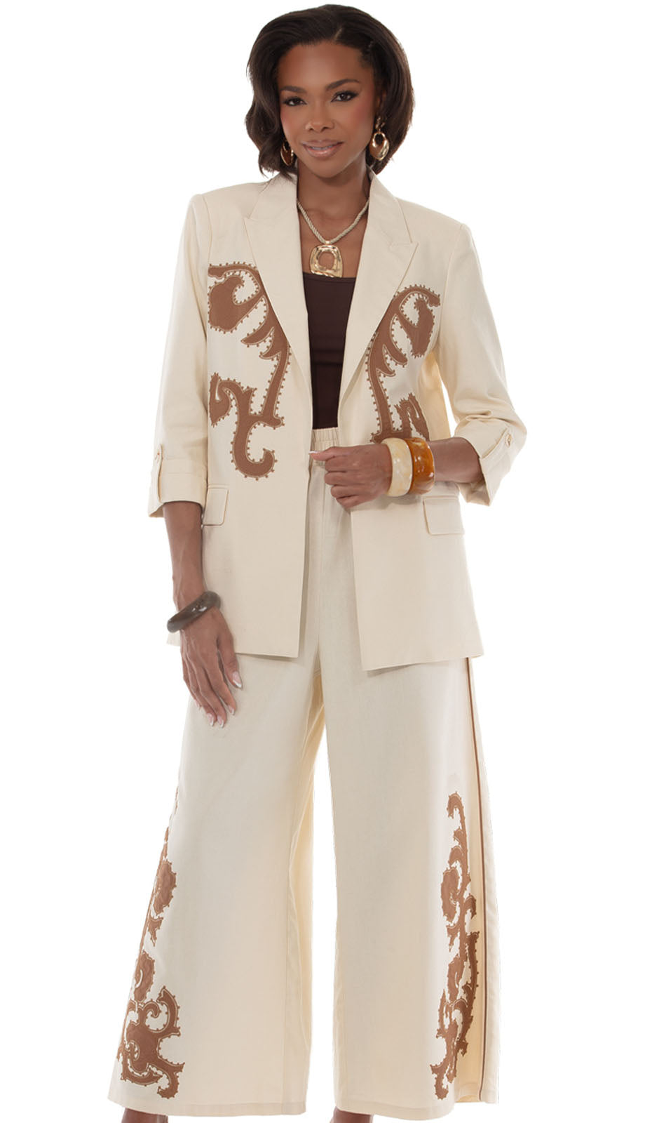 Love The Queen 17657-BGE Outfit